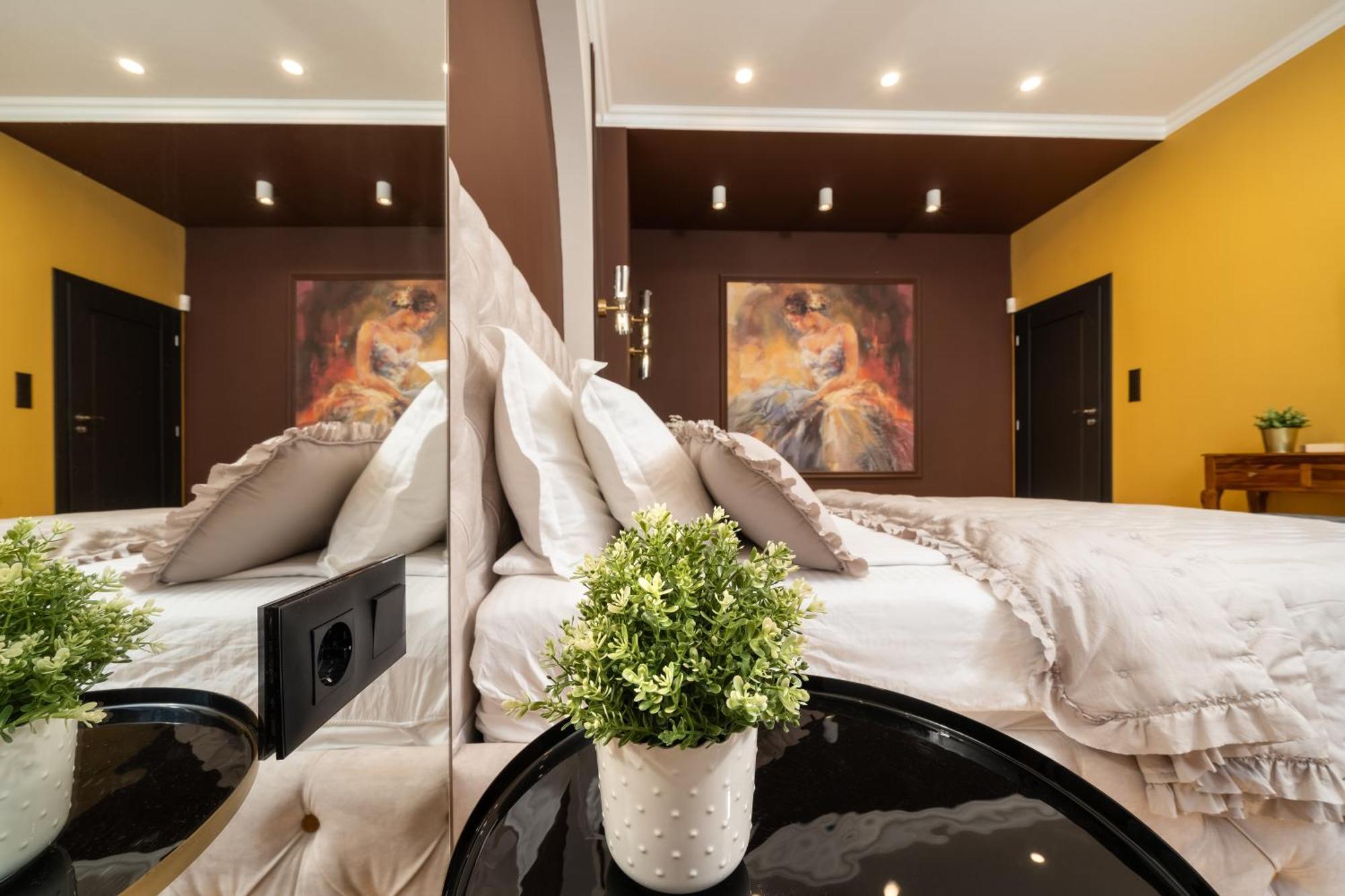 Citycenter Magnific Gem - 2 Bdr & 2 Baths Sofia Esterno foto